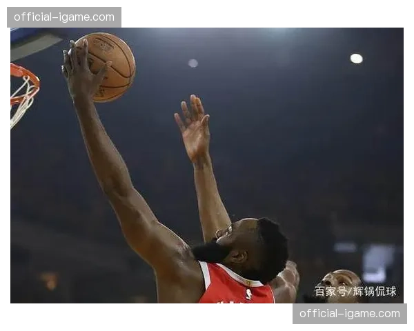 米奇在青岛缺阵核心时挺身而出 连得8分完成逆转