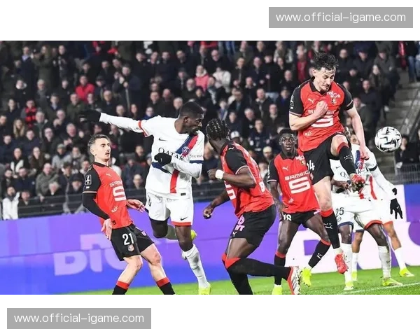 登贝莱赛后公开批评队友各自为战 巴黎更衣室危机浮出水面