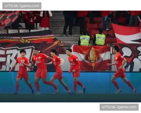 上海海港59%控球率四球大胜三镇 卫冕冠军控场能力回暖